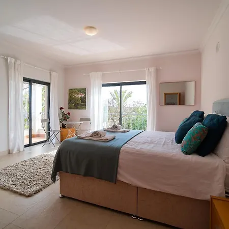 802 Minamar Lagos